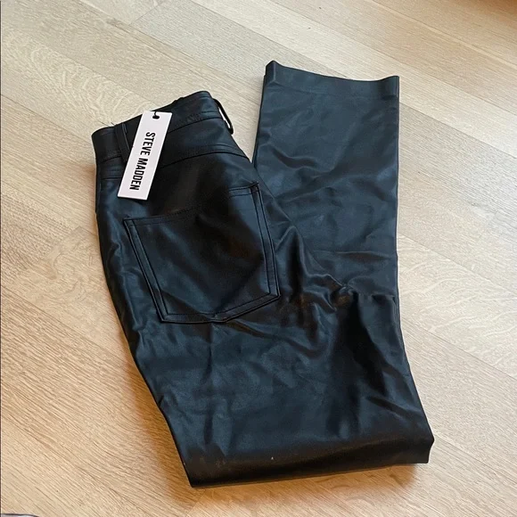 NWT Steve Madden woman’s faux leather Jean style black - Picture 6 of 8